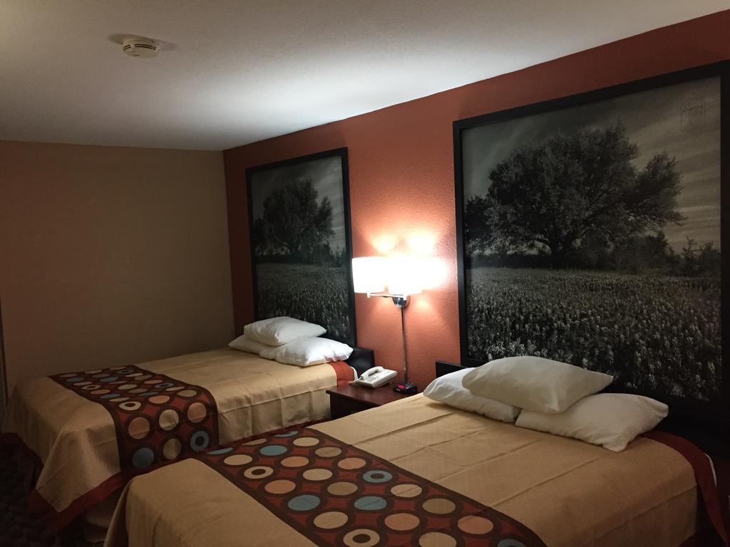 במוטל Super 8 By Wyndham Bastrop Tx מראה חיצוני תמונה