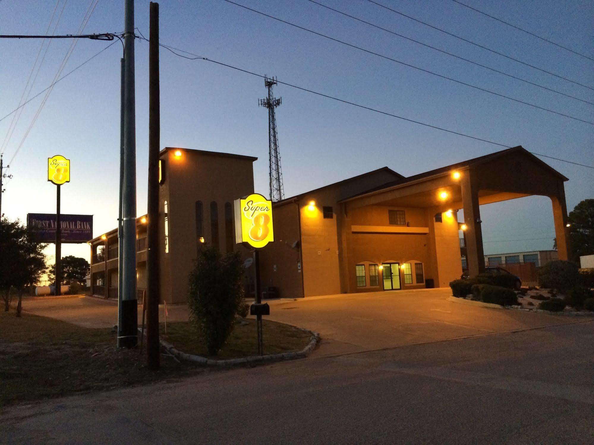 במוטל Super 8 By Wyndham Bastrop Tx מראה חיצוני תמונה